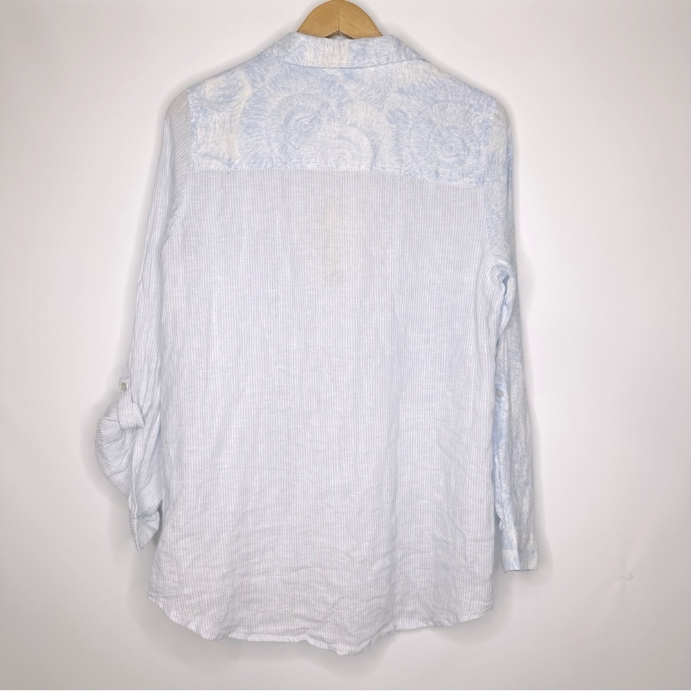 C&C Blue and White Button-Up Linen Shirt Size Lar… - image 2